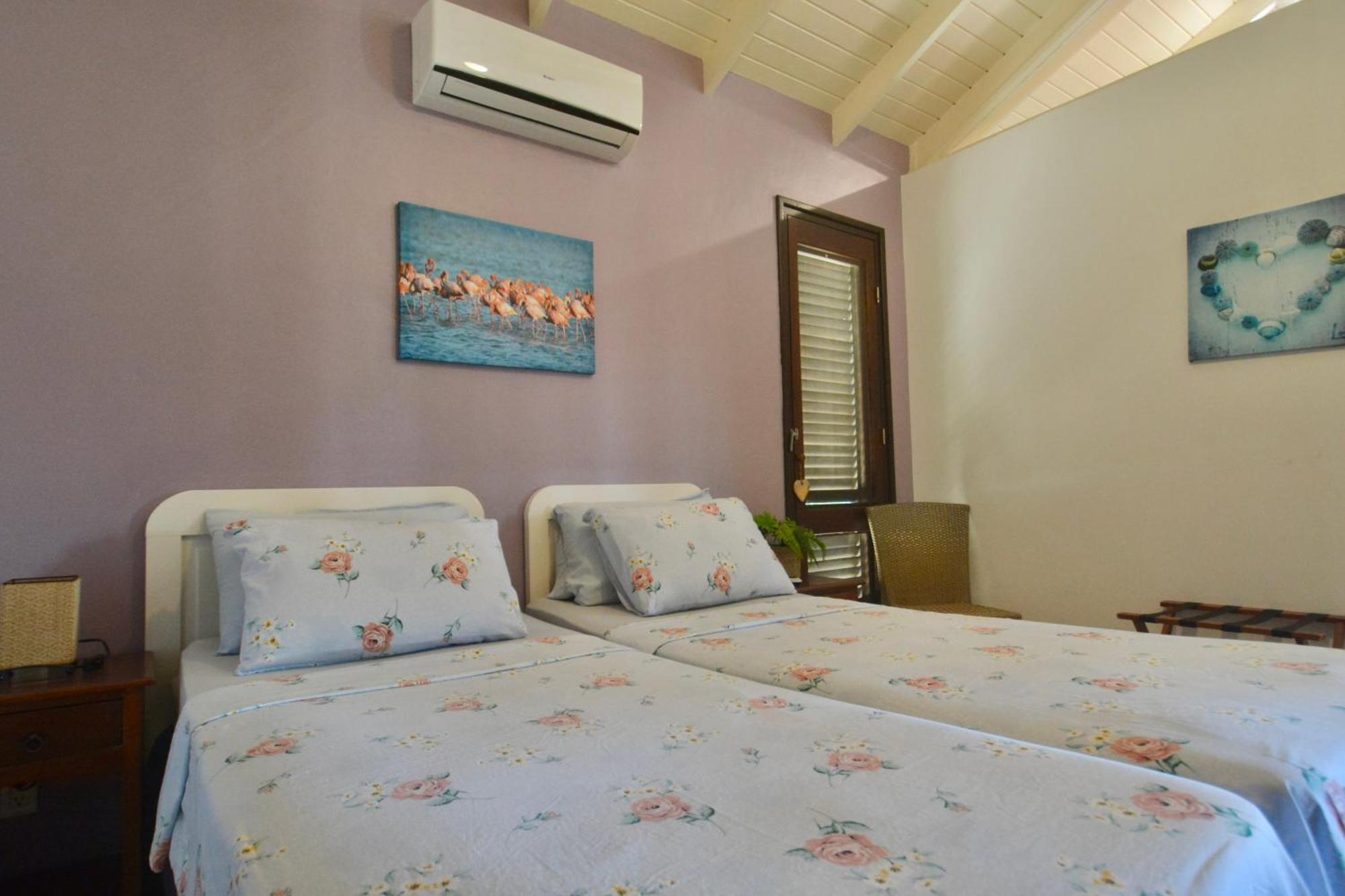 Blue Bay Beach Villas & Apartments Esterno foto