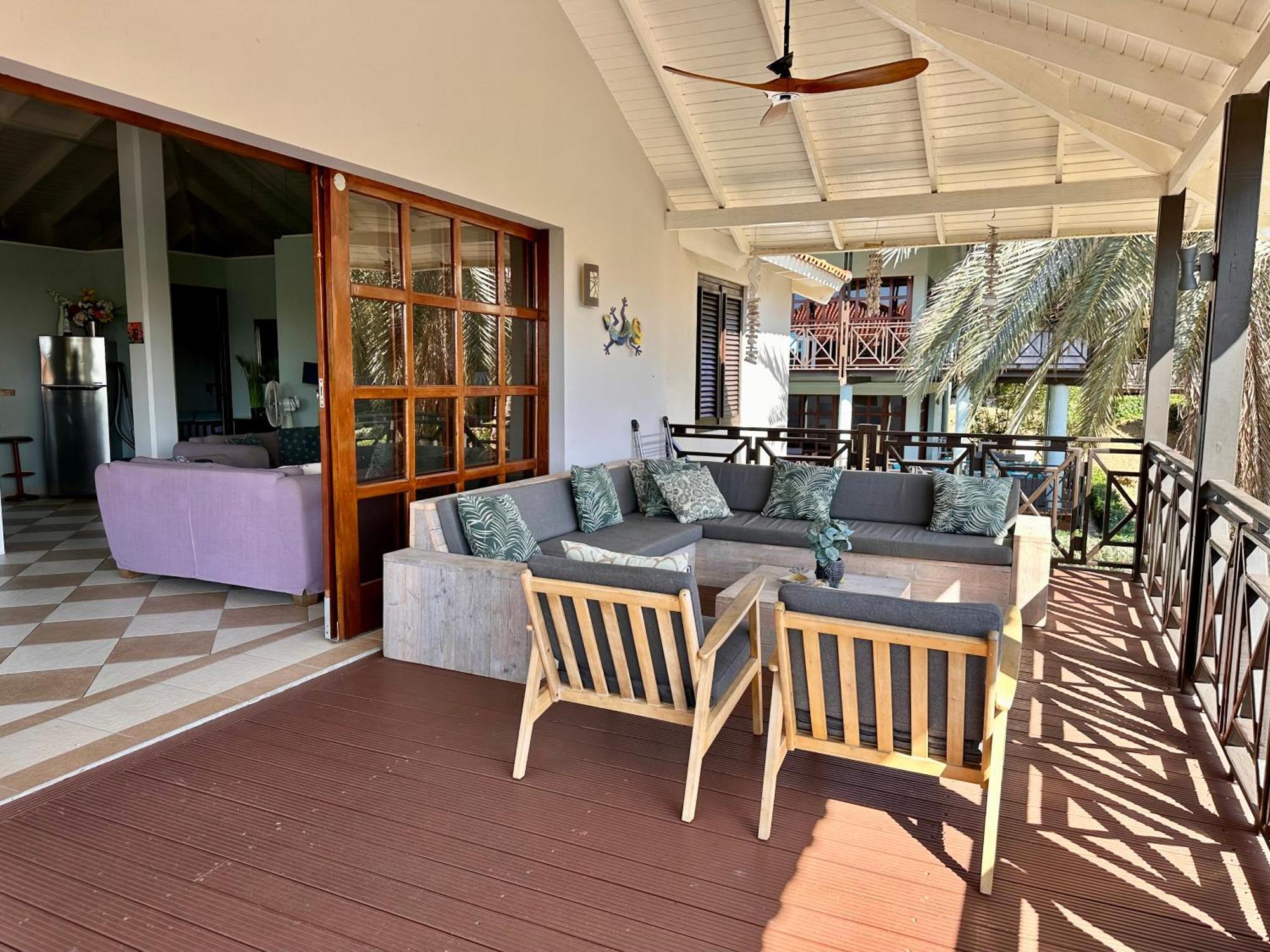 Blue Bay Beach Villas & Apartments Esterno foto