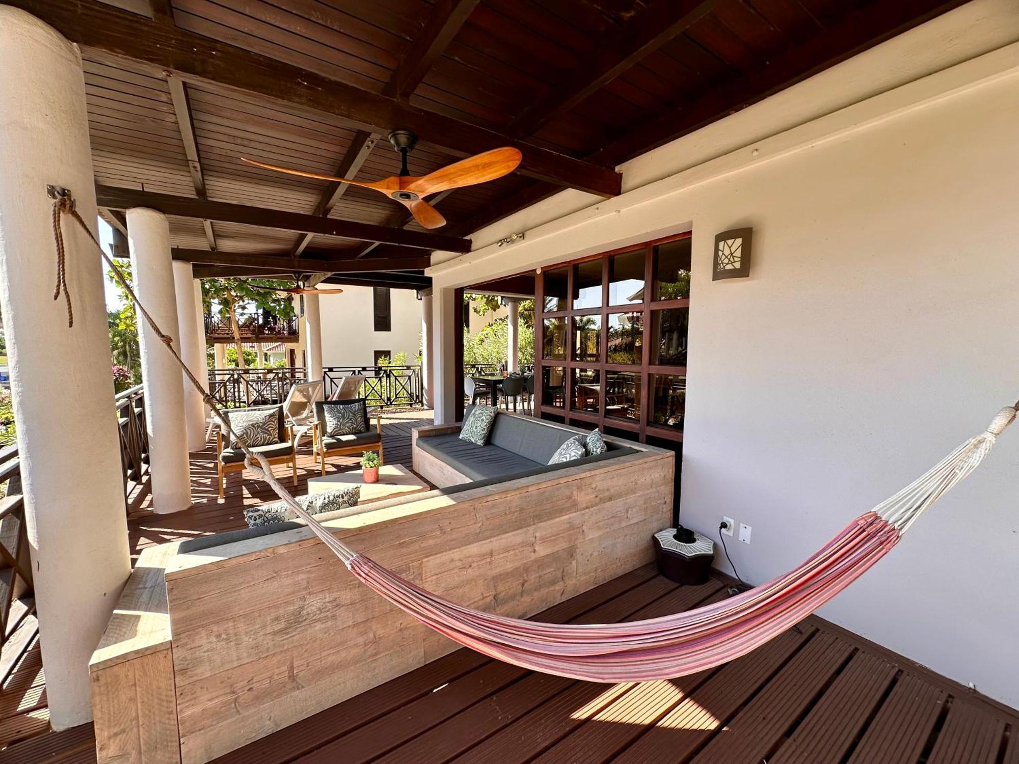 Blue Bay Beach Villas & Apartments Esterno foto