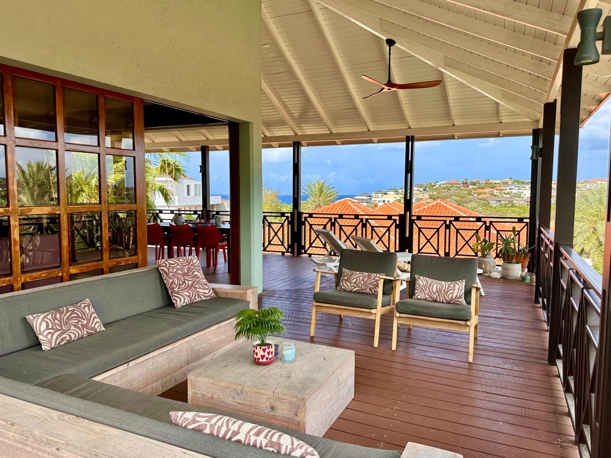 Blue Bay Beach Villas & Apartments Esterno foto