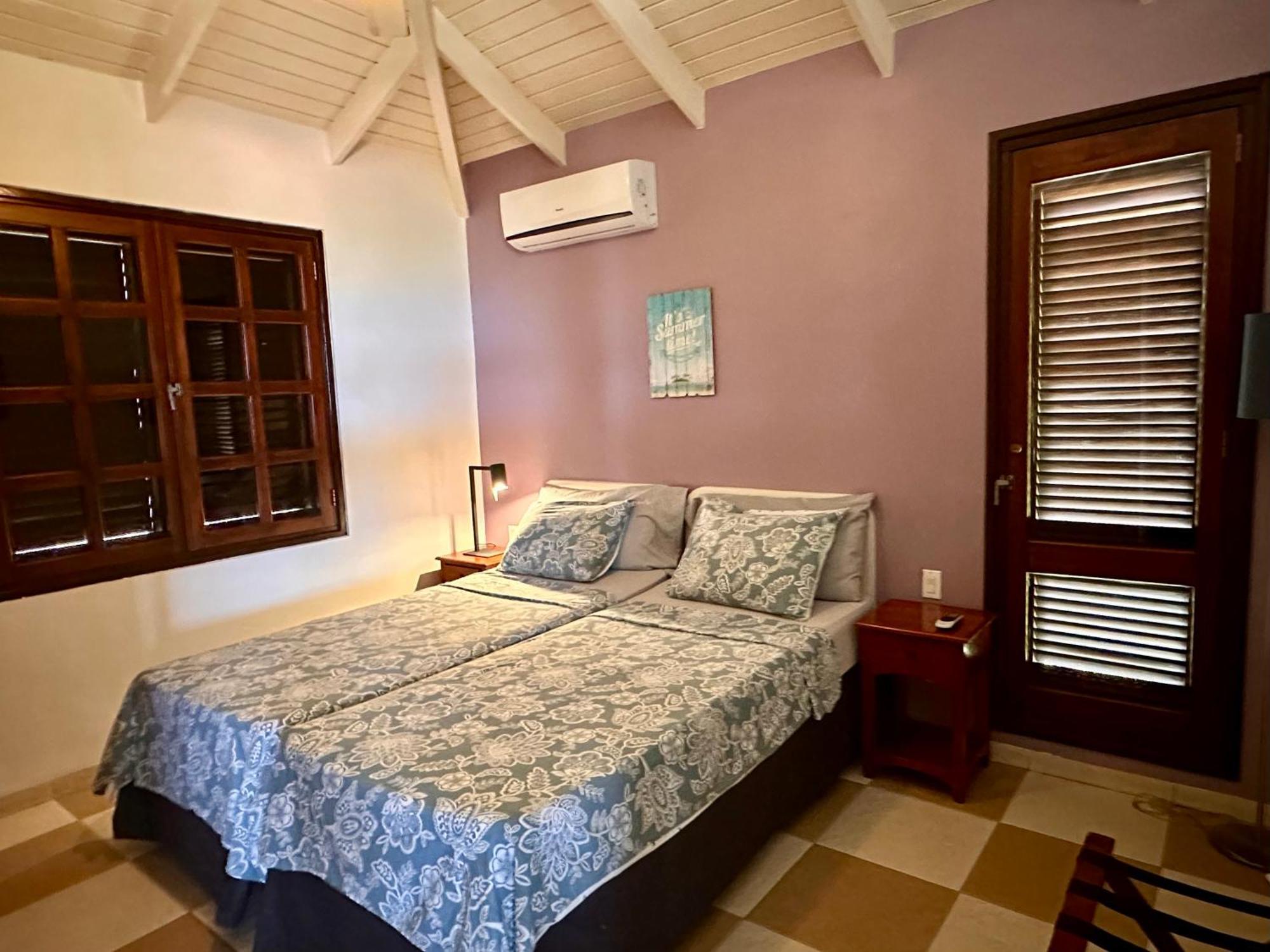 Blue Bay Beach Villas & Apartments Esterno foto